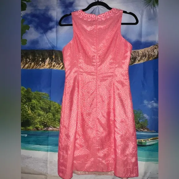 RARE Trina Turk Maui Sea Cusp LaceSleeveless Shift Dress in Pink Size 4