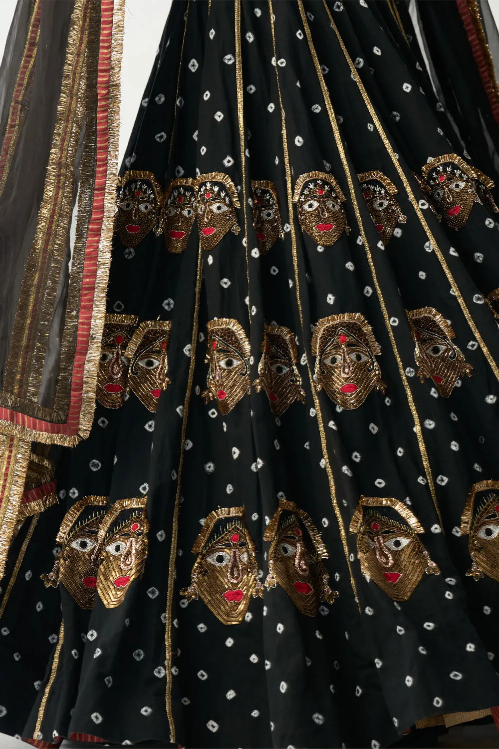 Reshma Bandhani Kala Kaptputli Lehenga Set
