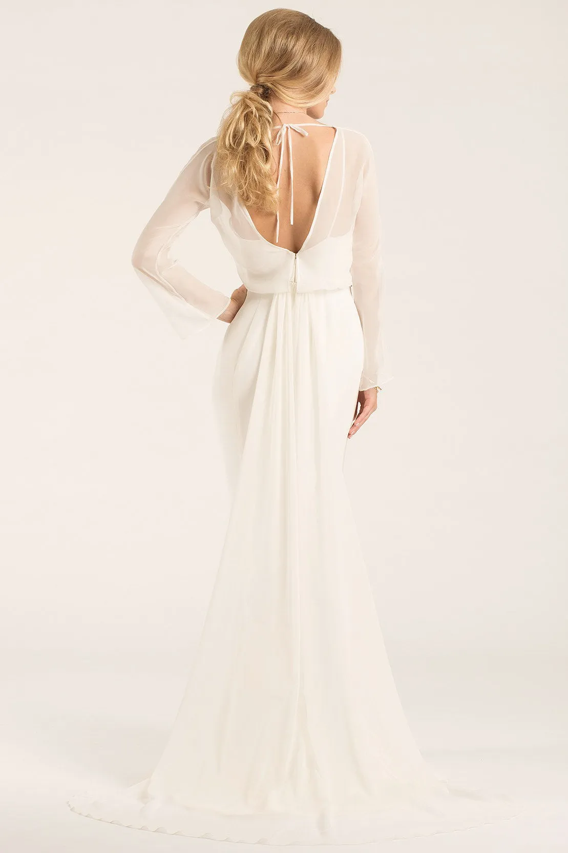 scoop-floor-length-long-sleeve-chiffon-wedding-dress-with-watteau-train-and-v-back-MK_702368