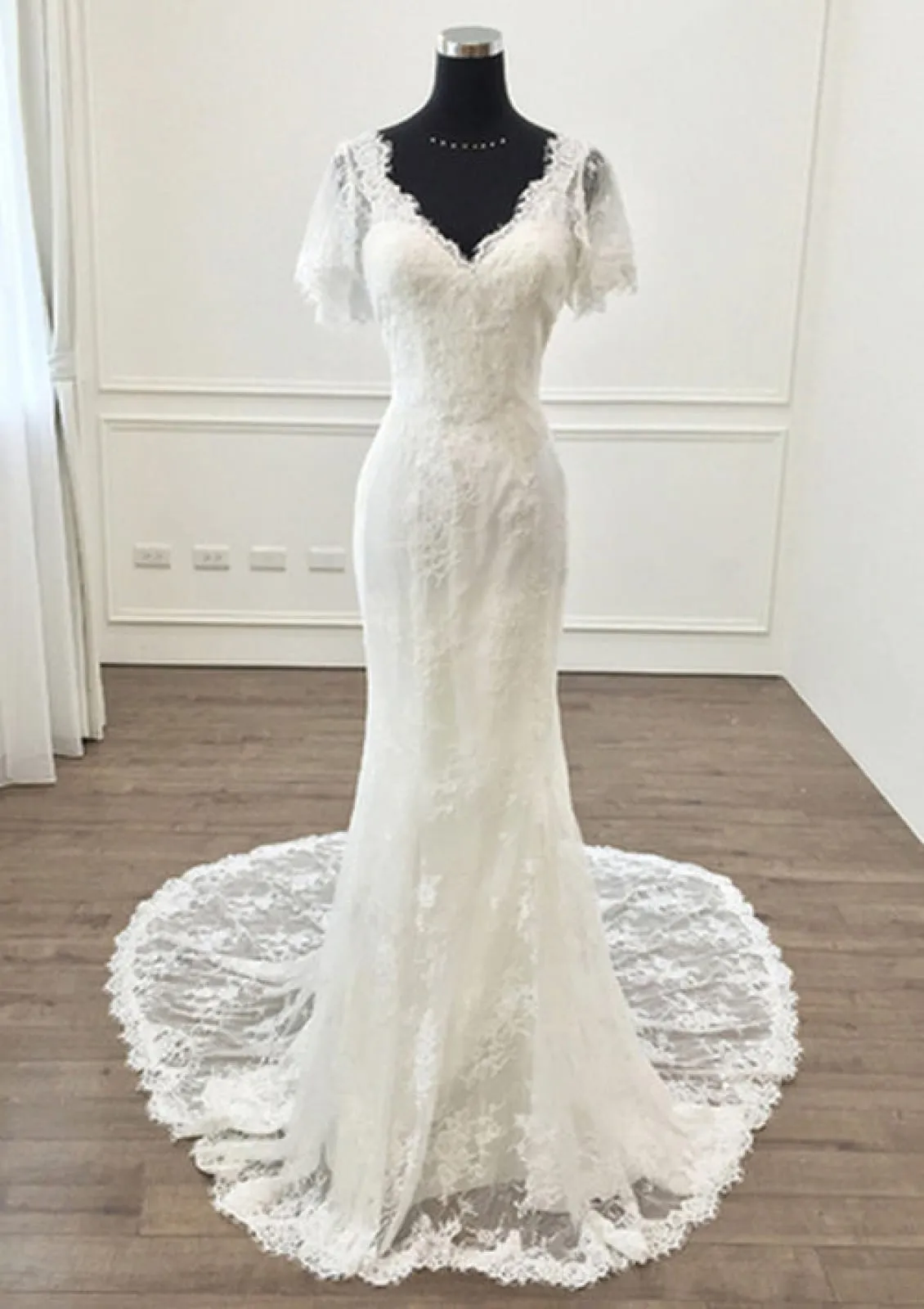 Sheath V Neck Short Sleeve Court Train Lace Wedding Dress
