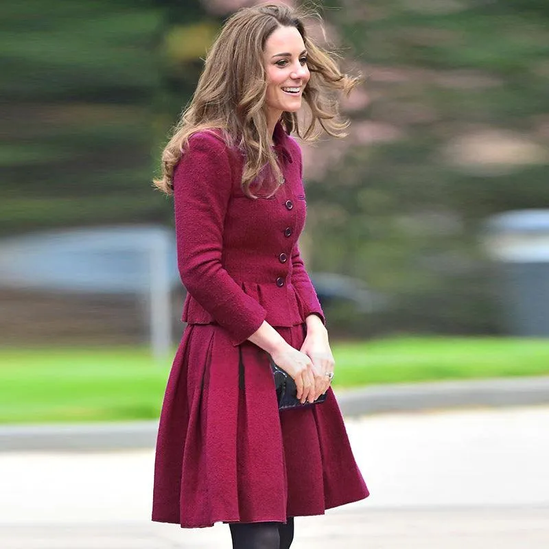 Short  suit skirt two-piece suit