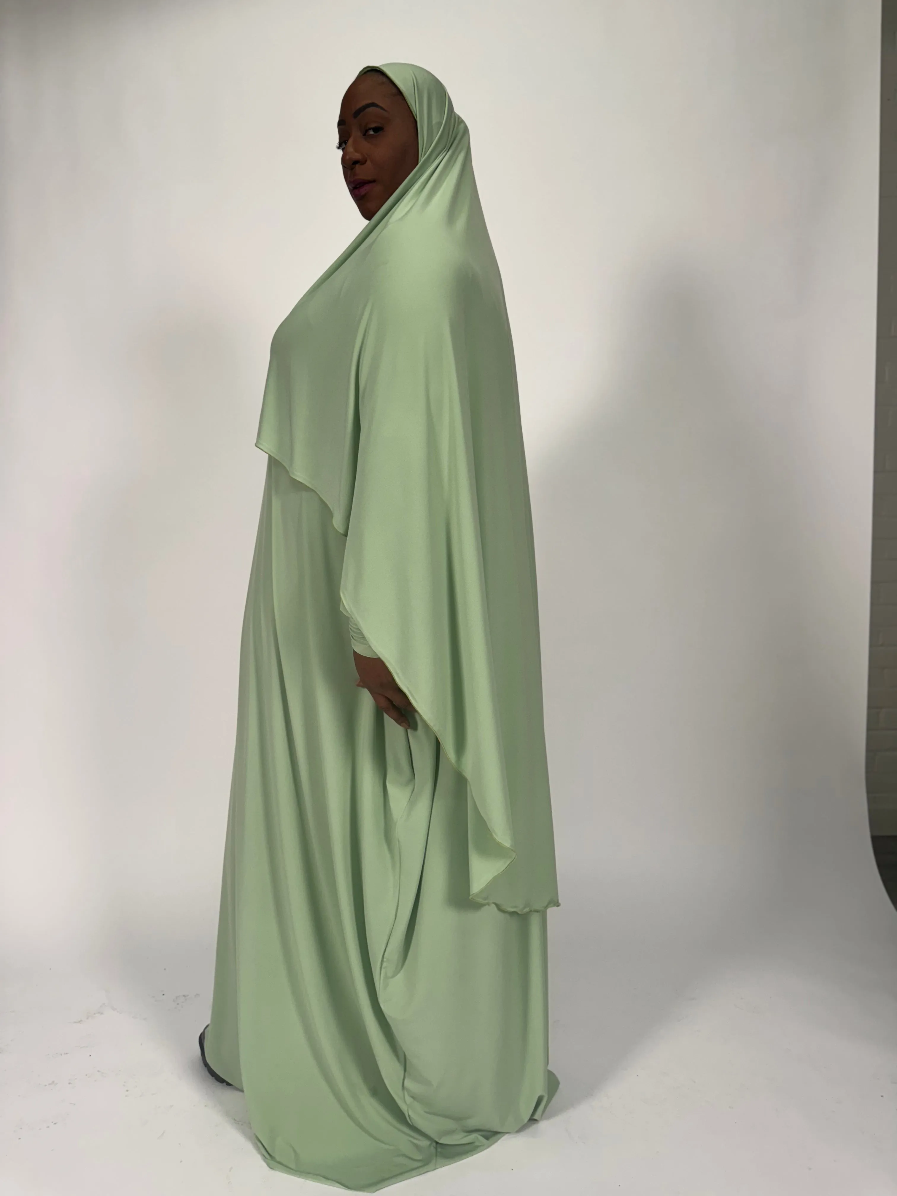 TAYO ALINE WITH MATCH KHIMAR