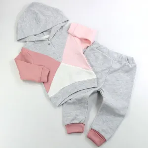 TRIANGLE PIECE HOODED SUIT