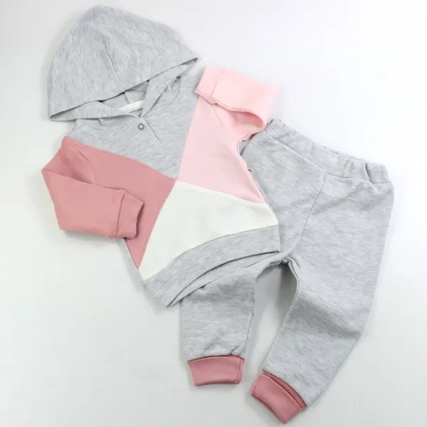 TRIANGLE PIECE HOODED SUIT