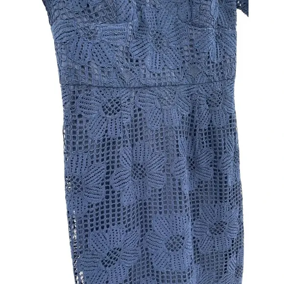 Trina Turk Women's Navy Blue Lace Sheath Dress Short Sleeve Back Zip Size 2