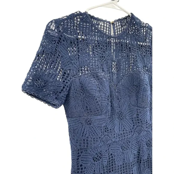 Trina Turk Women's Navy Blue Lace Sheath Dress Short Sleeve Back Zip Size 2