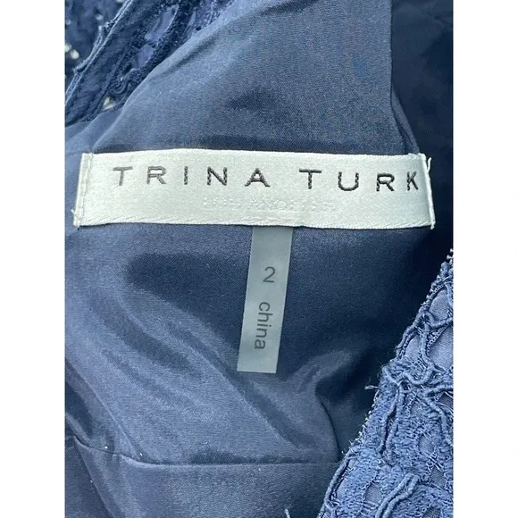 Trina Turk Women's Navy Blue Lace Sheath Dress Short Sleeve Back Zip Size 2