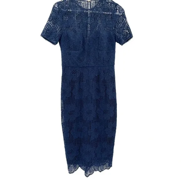 Trina Turk Women's Navy Blue Lace Sheath Dress Short Sleeve Back Zip Size 2