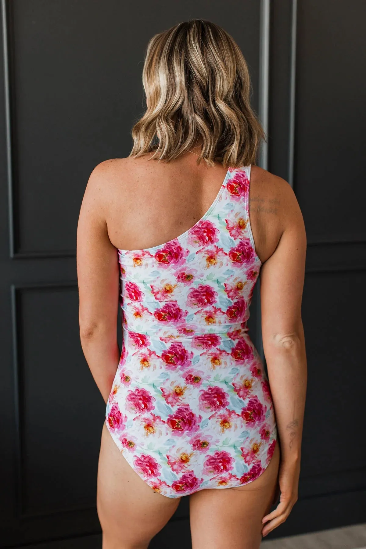 Tropical Looks Floral One-Piece Swimsuit - Ivory & Pink