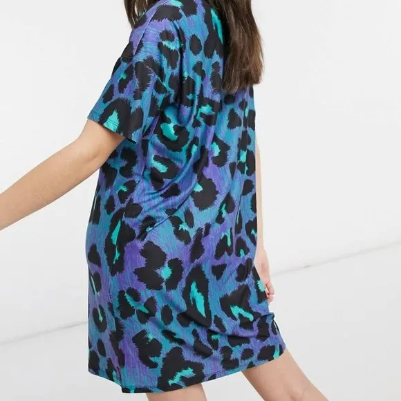 Urban Threads Oversized Animal Print Short Sleeve T-Shirt Dress Women's Size M/L