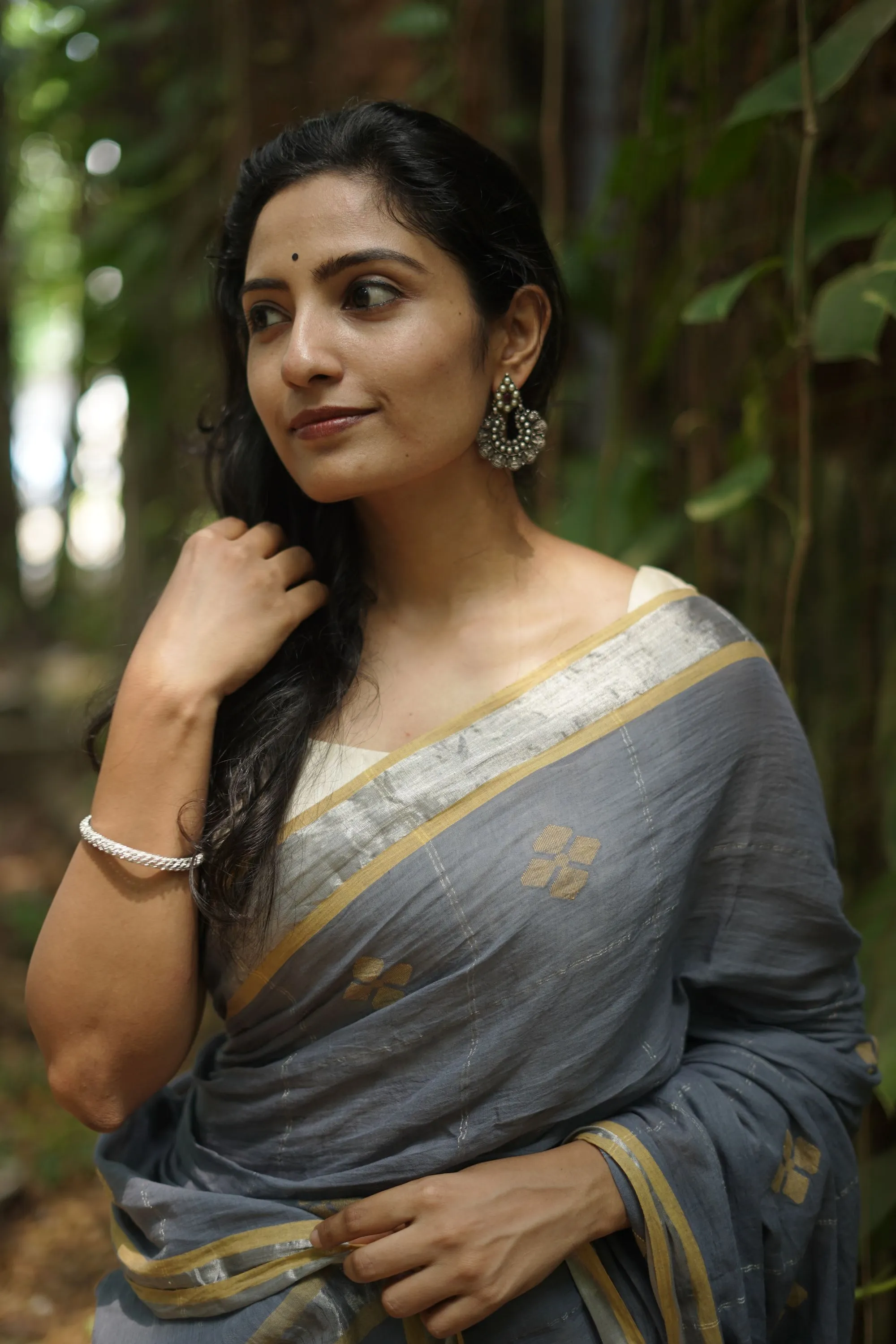 Weaves of Bengal - Sitara - grey handloom cotton saree with zari border