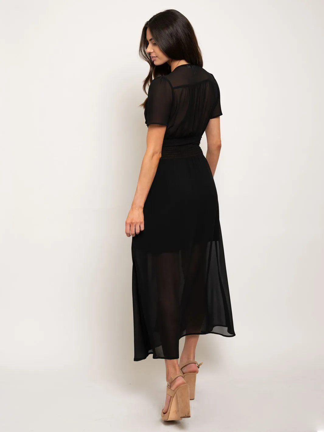 WOMEN'S FLUTTER SLEEVE SMOCKED V-NECK LACE MAXI DRESS