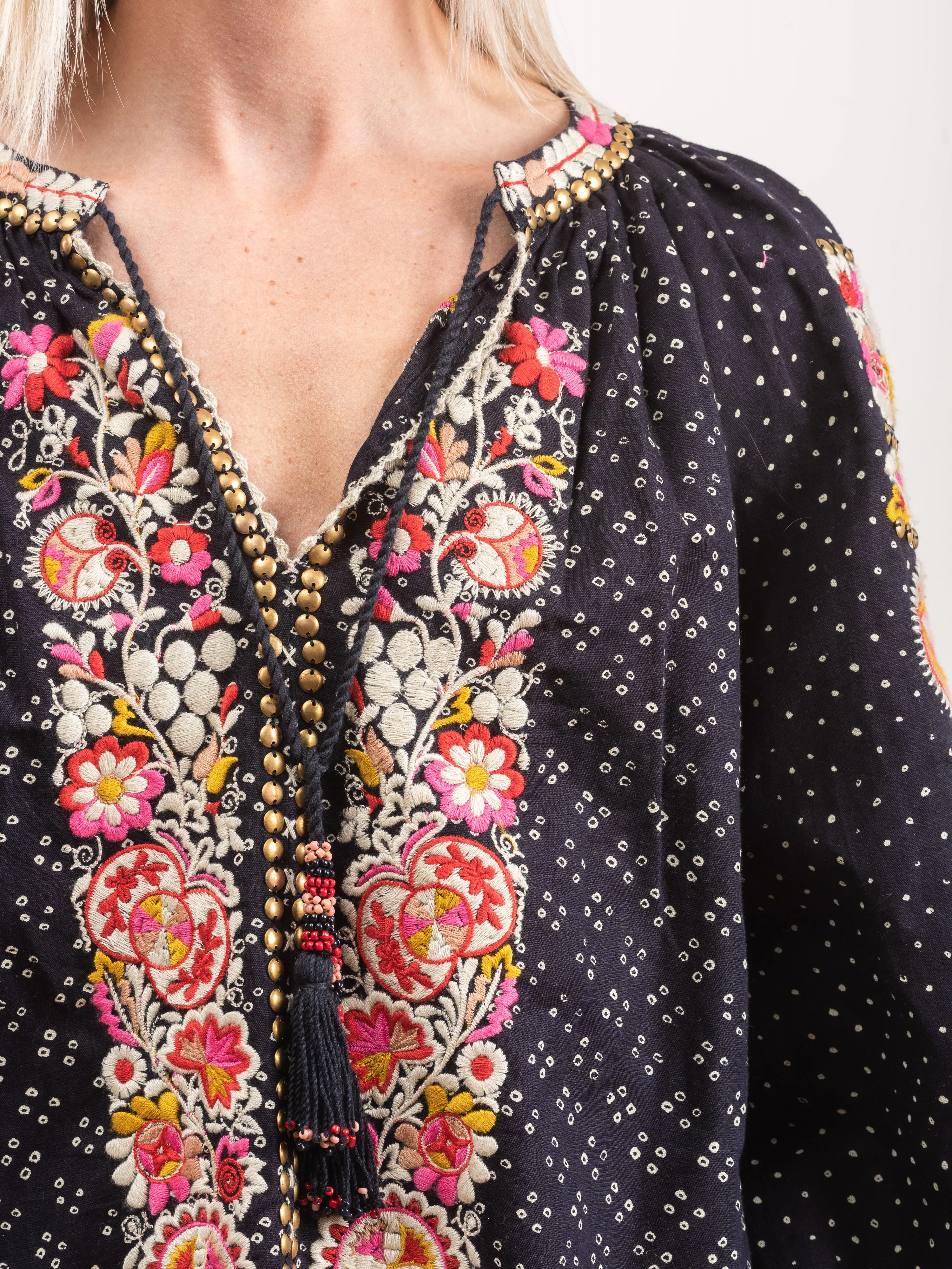 yara blouse