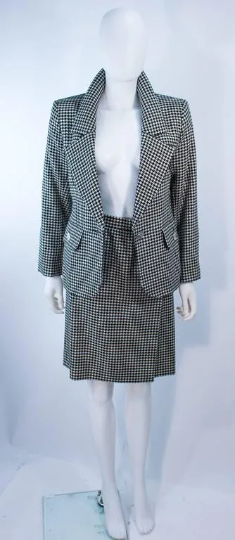 YVES SAINT LAURENT Black and White Houndstooth Skirt Suit Size 8