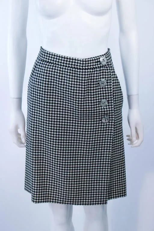 YVES SAINT LAURENT Black and White Houndstooth Skirt Suit Size 8