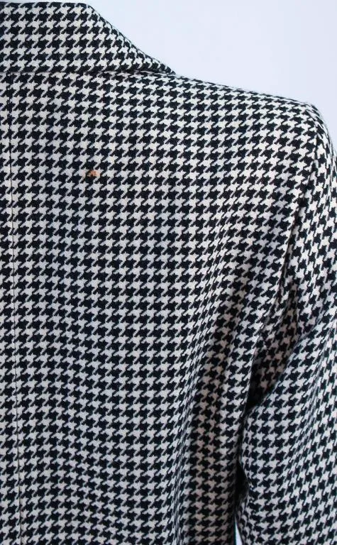 YVES SAINT LAURENT Black and White Houndstooth Skirt Suit Size 8